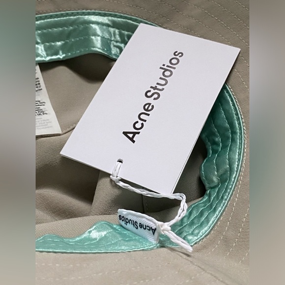 Acne Studios Reversible Mint & Gray Embroidered Bucket Hat - Picture 6 of 6